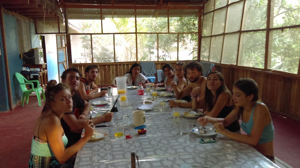 Isuyama Hostel Puerto Maldonado Zewnętrze zdjęcie